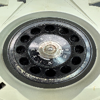 Eppendorf 5452 MiniSpin Centrifuge image 3